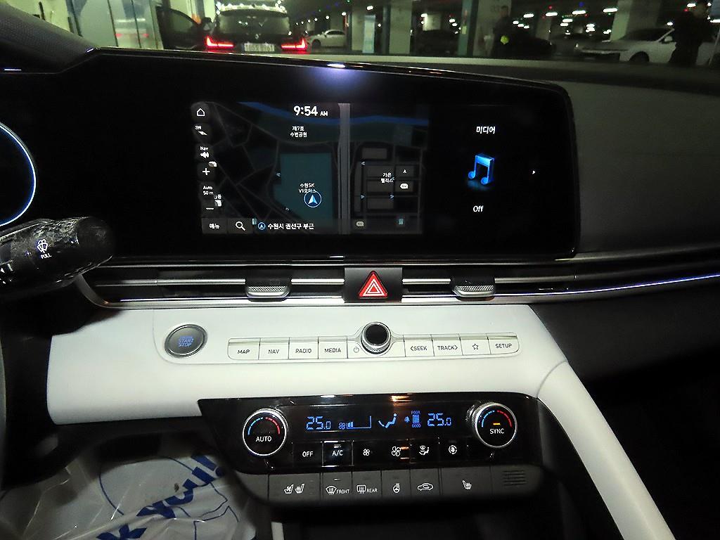 HYUNDAI Avante - Vista 11