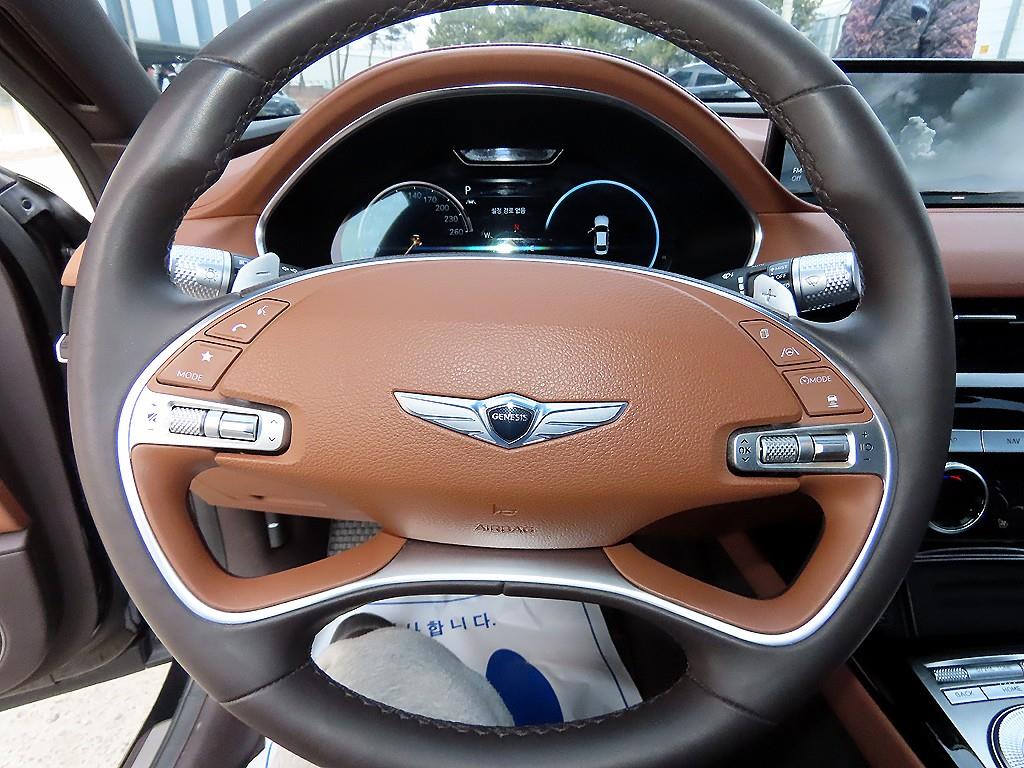 Genesis G80 - Vista 8