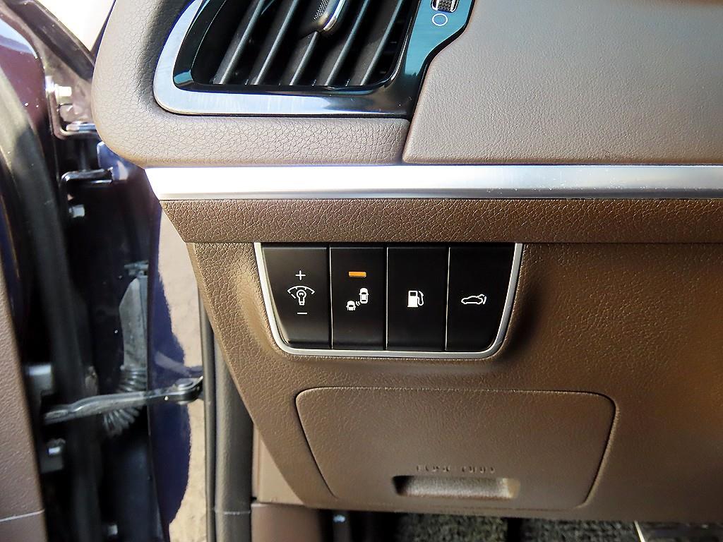 KIA Stinger - Vista 12