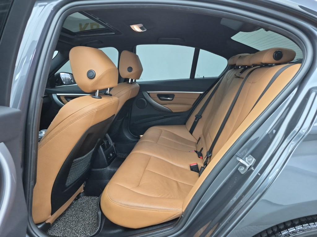 BMW 3 series - Vista 12