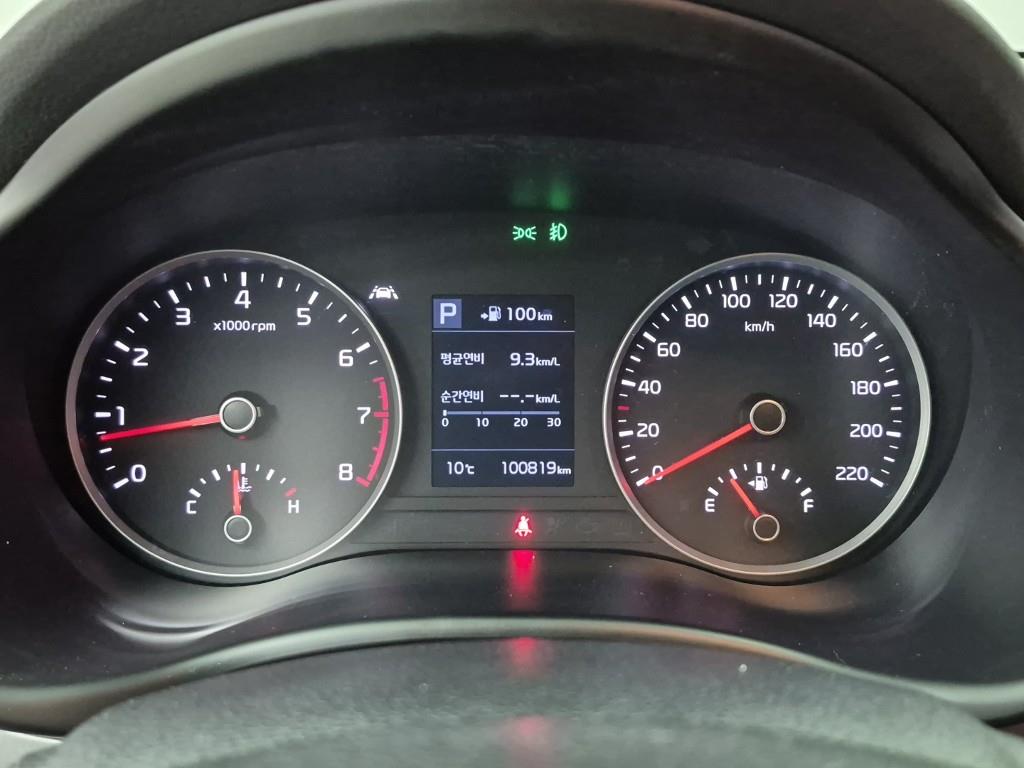 KIA Stonic - Vista 7