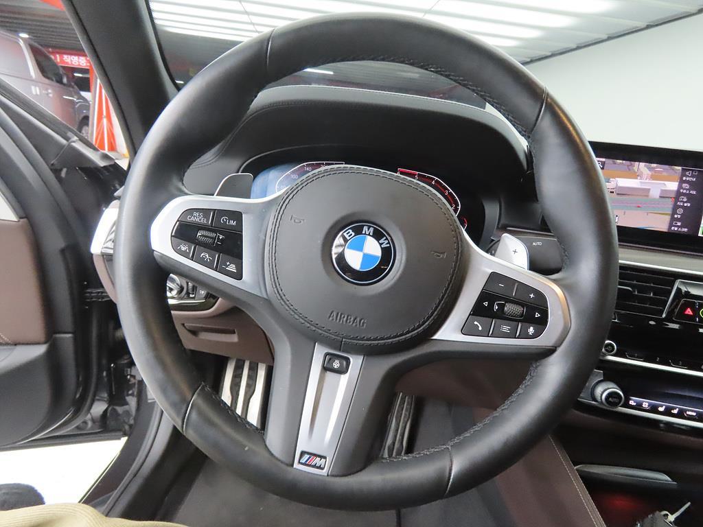 BMW 5 Series - Vista 8
