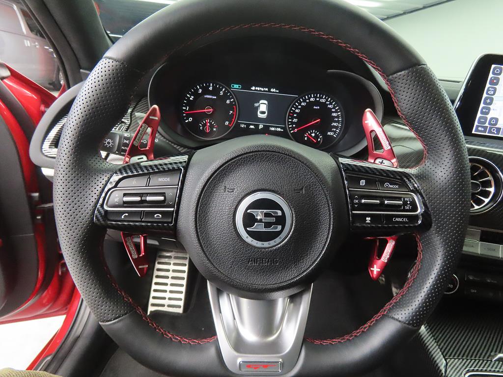 KIA Stinger - Vista 8