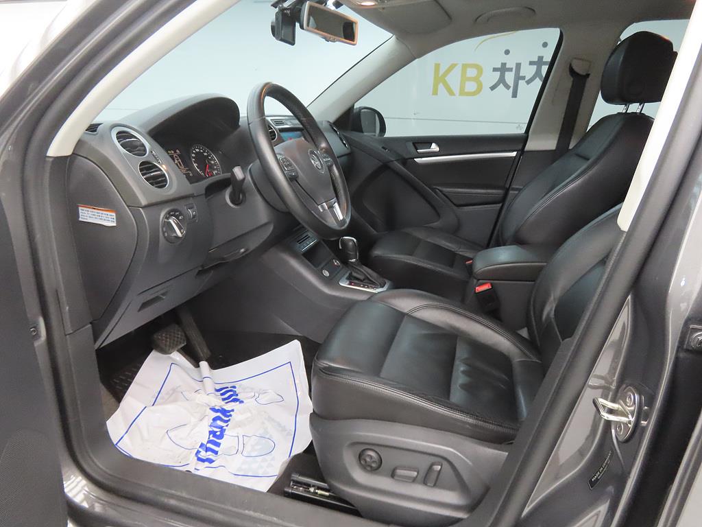 Volkswagen Tiguan - Vista 5