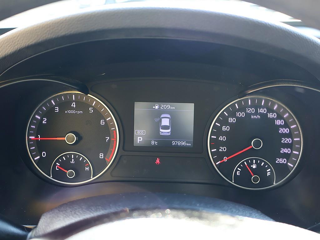 KIA K5 - Vista 11