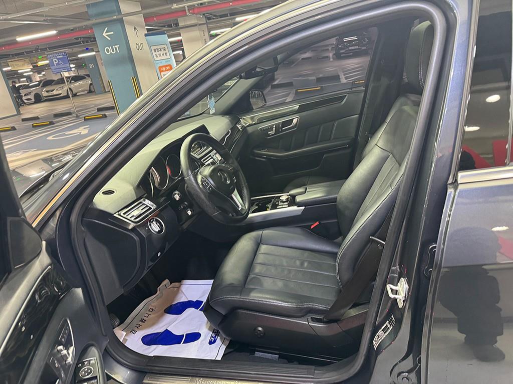 Mercedes Benz E class - Vista 6