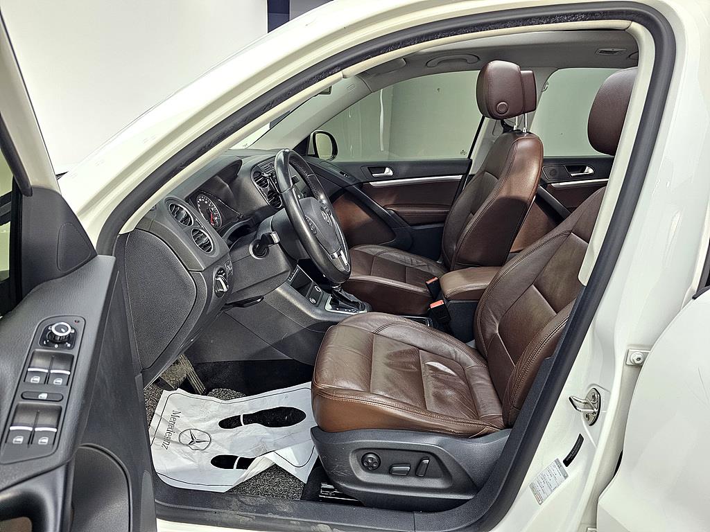 Volkswagen Tiguan - Vista 8