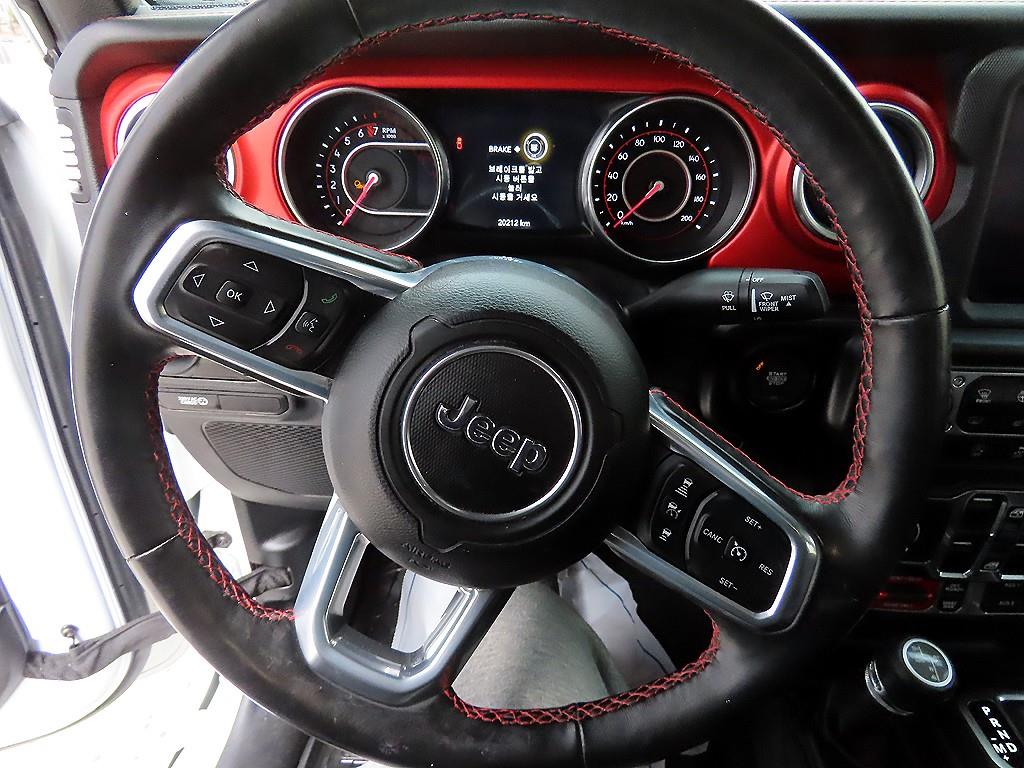 Jeep Gladiator - Vista 9