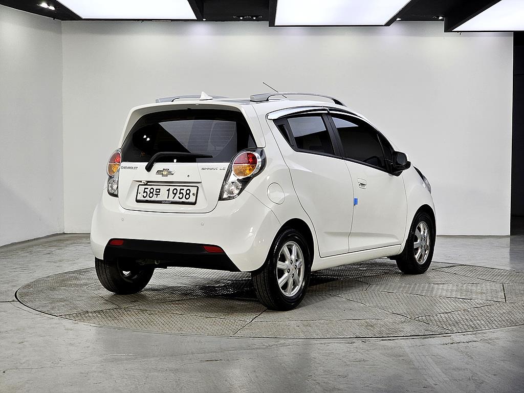 Chevrolet Spark - Vista 4