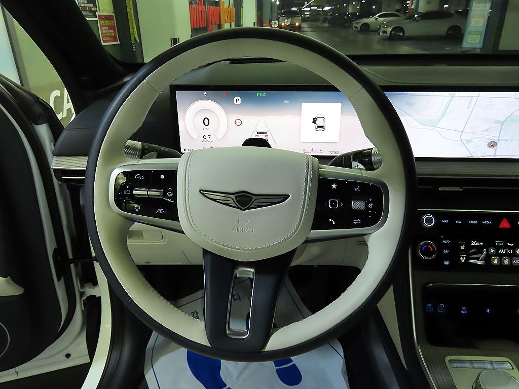 Genesis GV80 - Vista 8