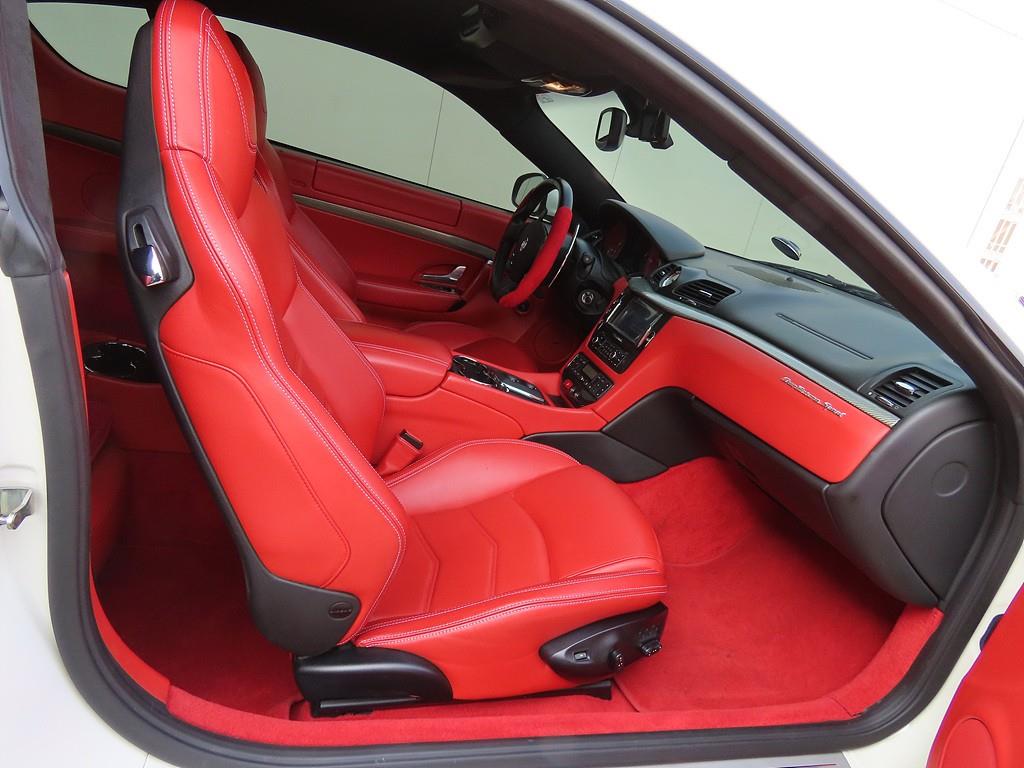 Maserati Gran Turismo - Vista 6