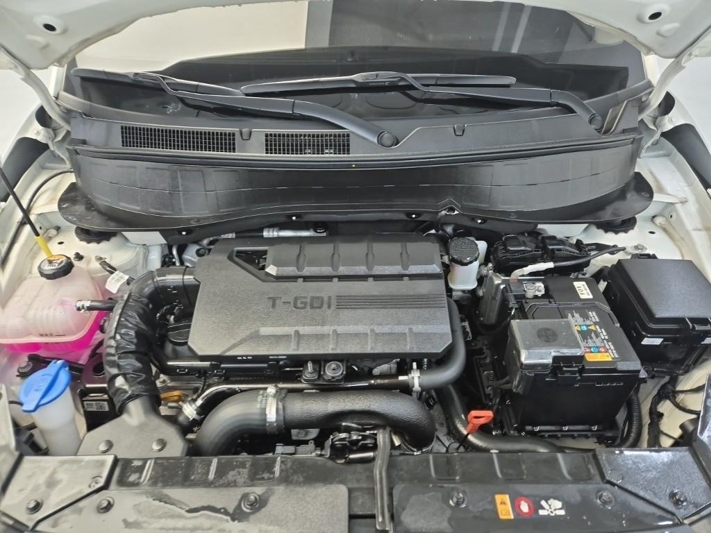 HYUNDAI Casper - Vista 5