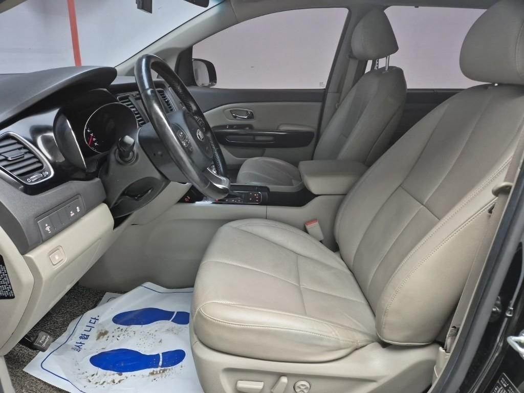 KIA Carnival 2016 Negro - Importación desde Corea - HF Imports Iquique - Foto 18