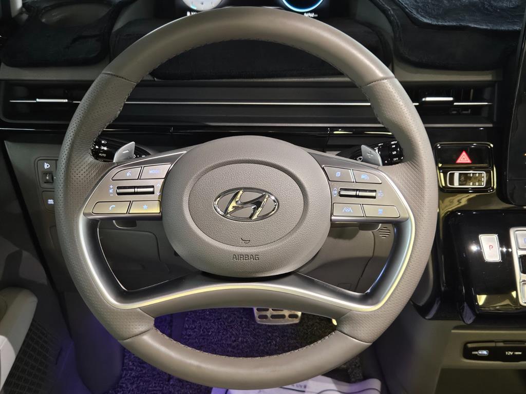 HYUNDAI Staria - Vista 8