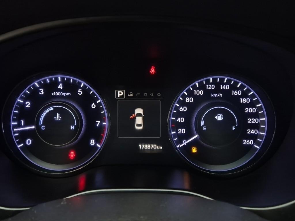 HYUNDAI Aslan - Vista 6