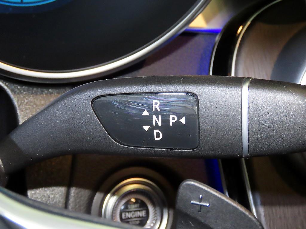 Mercedes Benz GLC Class 2021 Negro - Importación desde Corea - HF Imports Iquique - Foto 13