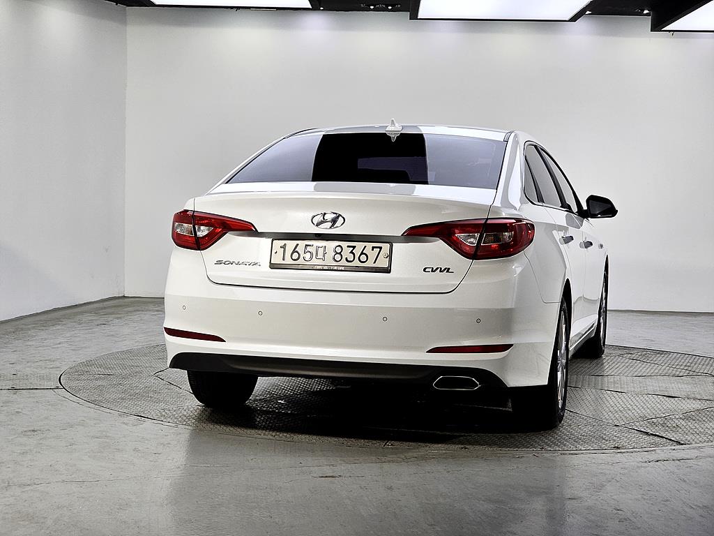 HYUNDAI Sonata - Vista 4