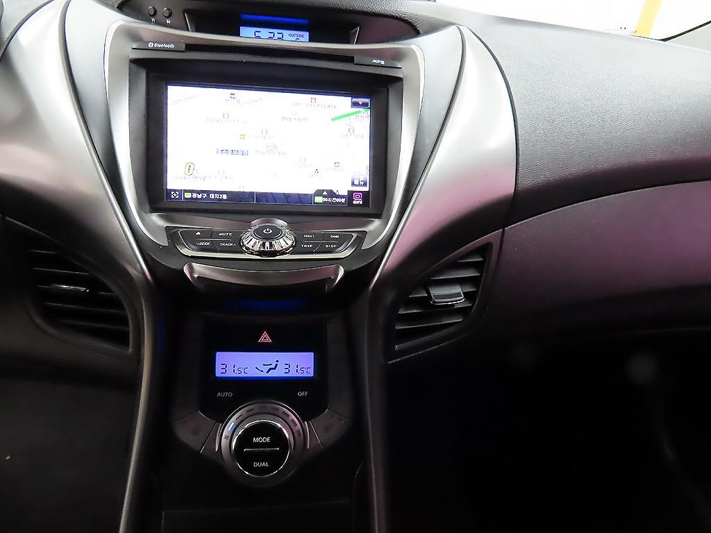 HYUNDAI Avante 2014 Plateado - Importación desde Corea - HF Imports Iquique - Foto 14