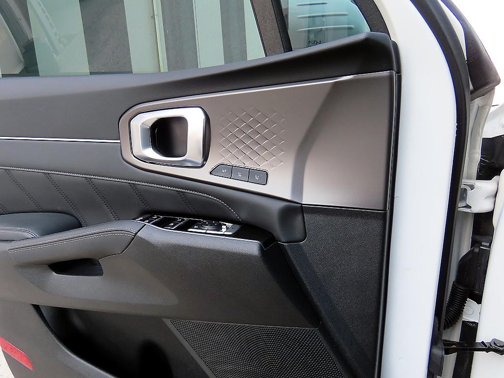 KIA Sorento - Vista 12