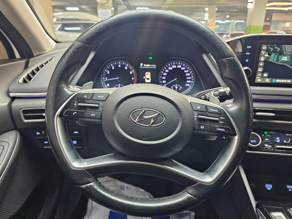 HYUNDAI Sonata - Vista 8