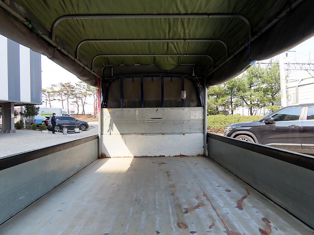 Small Truck Cargo (small) - Vista 5