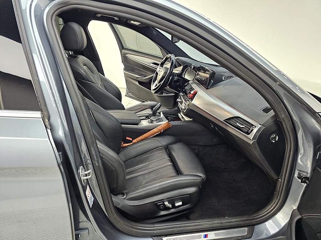 BMW 5 Series - Vista 11