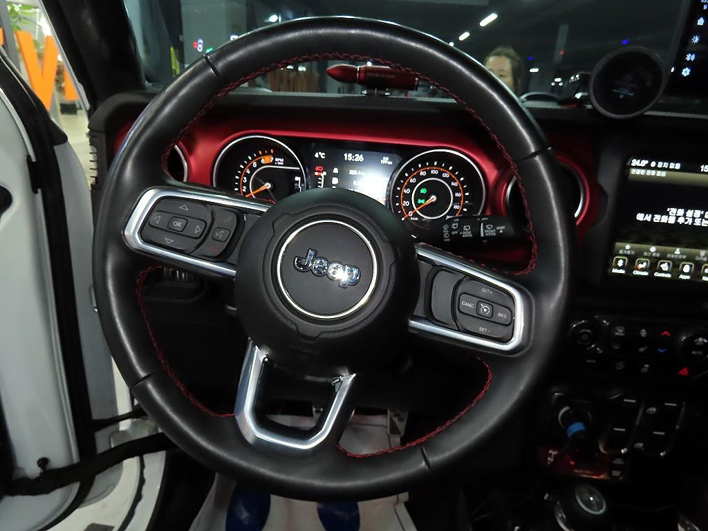 Jeep Wrangler - Vista 8