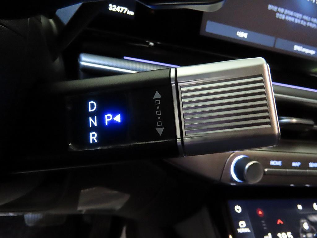 HYUNDAI Grandeur - Vista 12