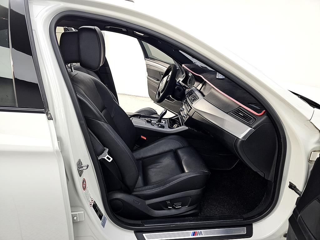 BMW 5 Series - Vista 11