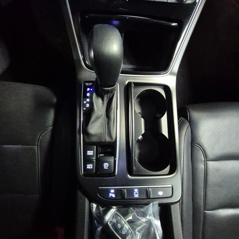 HYUNDAI Grandeur - Vista 8