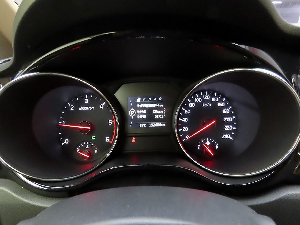 KIA Carnival - Vista 6