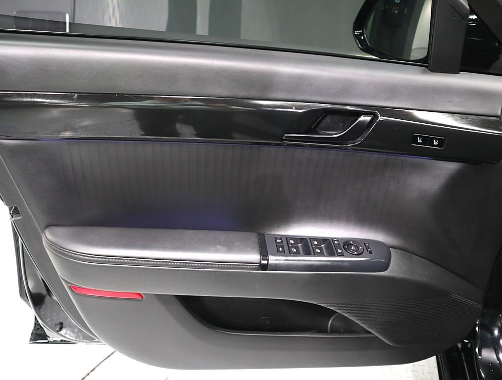 HYUNDAI Grandeur - Vista 8