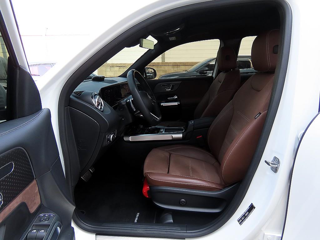 Mercedes Benz GLB Class - Vista 5