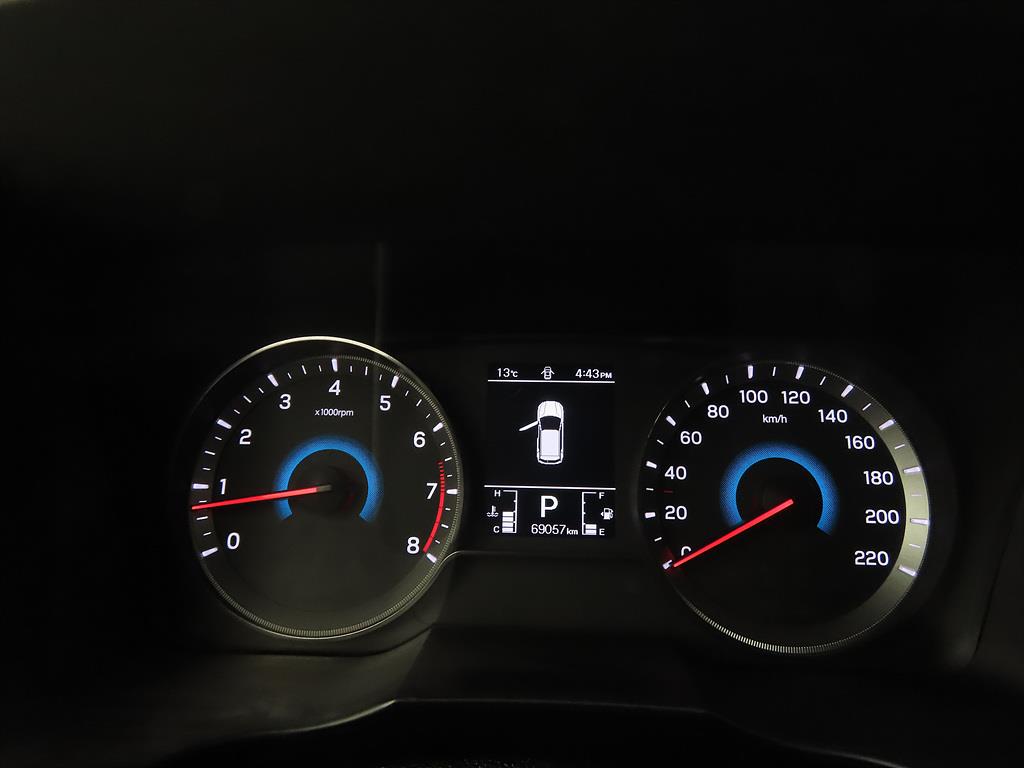 Ssangyong Tivoli - Vista 9