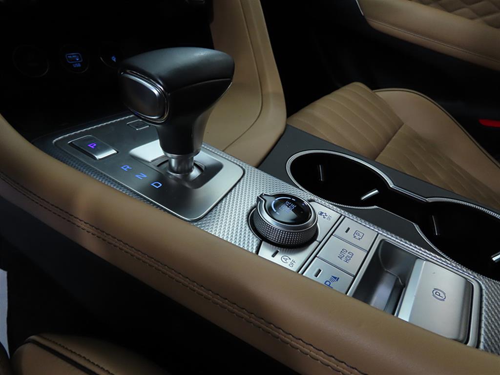 Genesis G70 - Vista 11