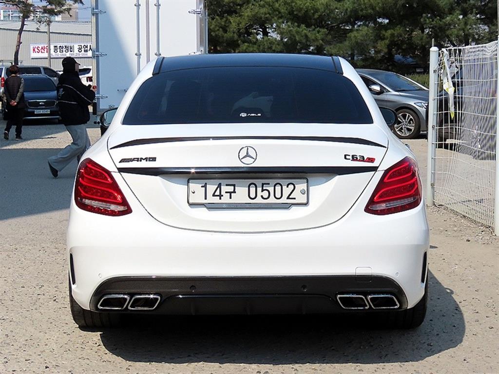 Mercedes Benz C Class - Vista 4