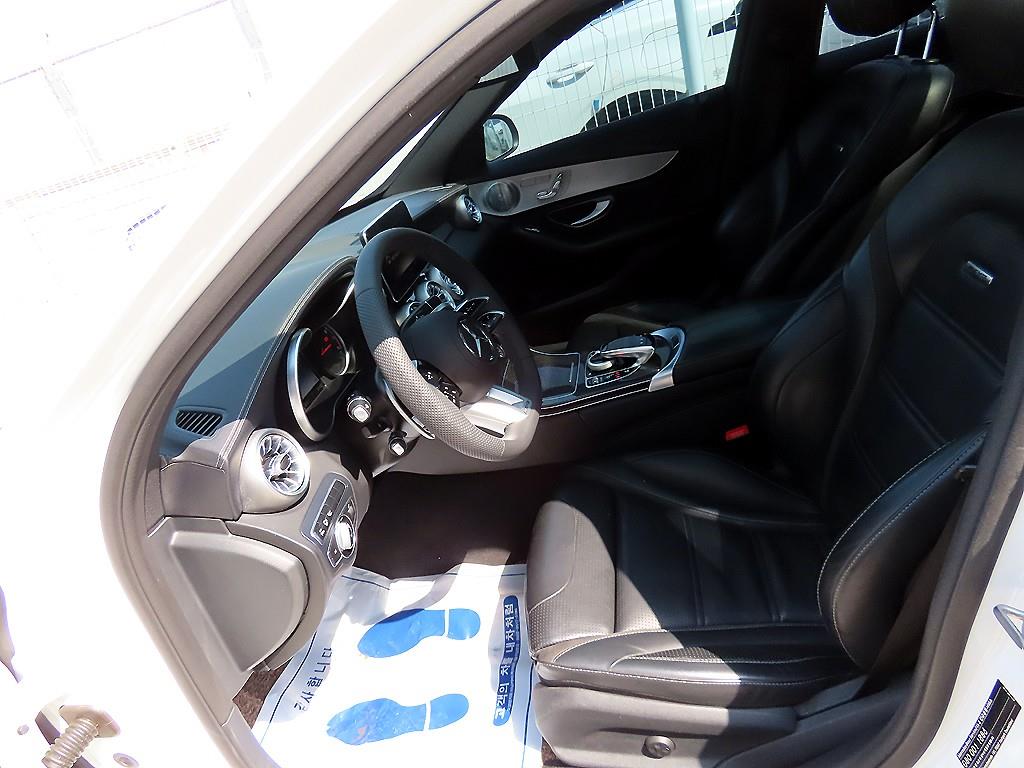 Mercedes Benz C Class - Vista 5