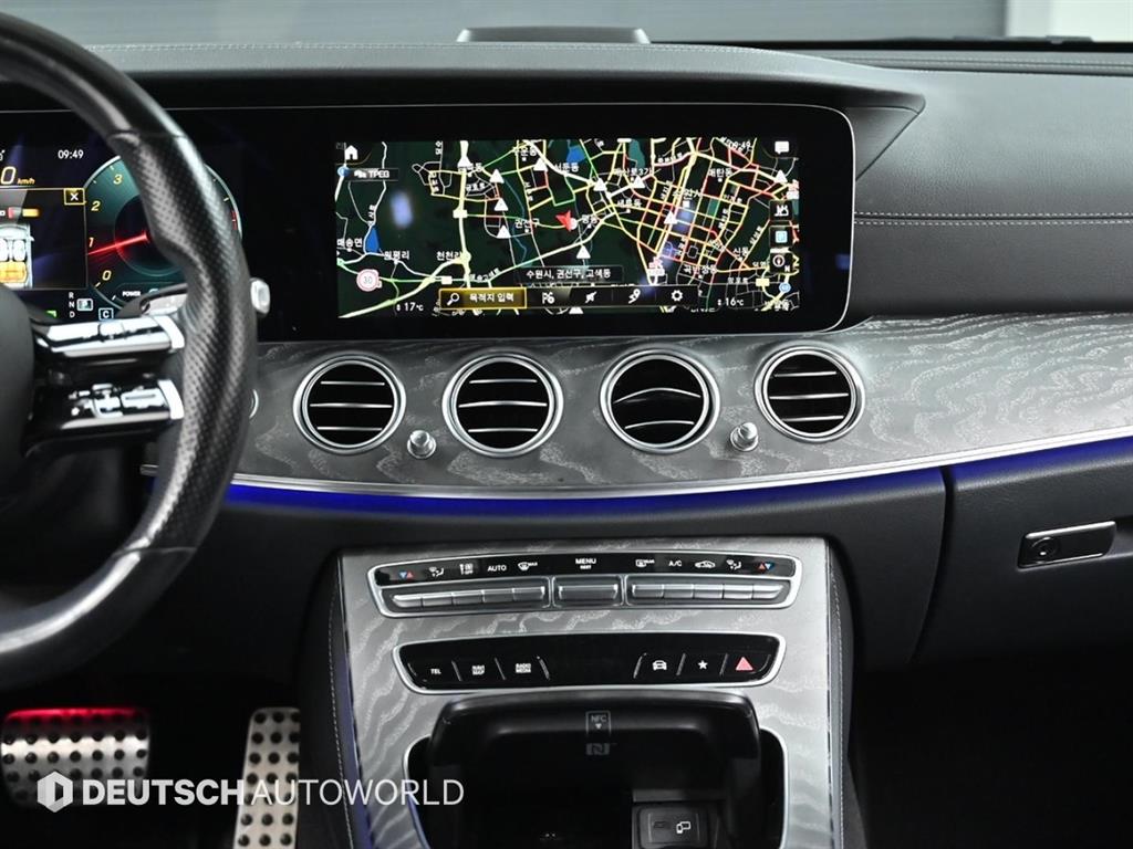 Mercedes Benz E class - Vista 8