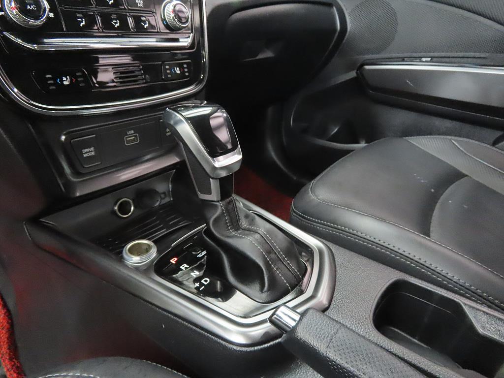 Ssangyong Tivoli - Vista 11