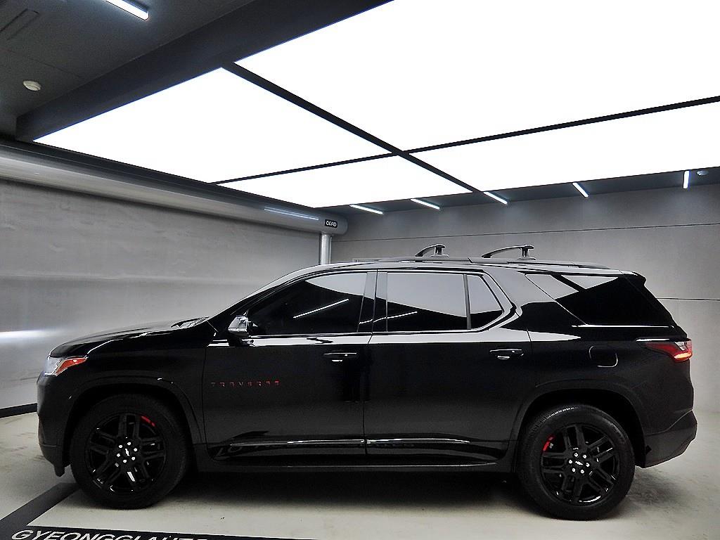 Chevrolet Travers - Vista 4