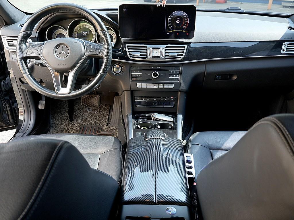 Mercedes Benz E class - Vista 9