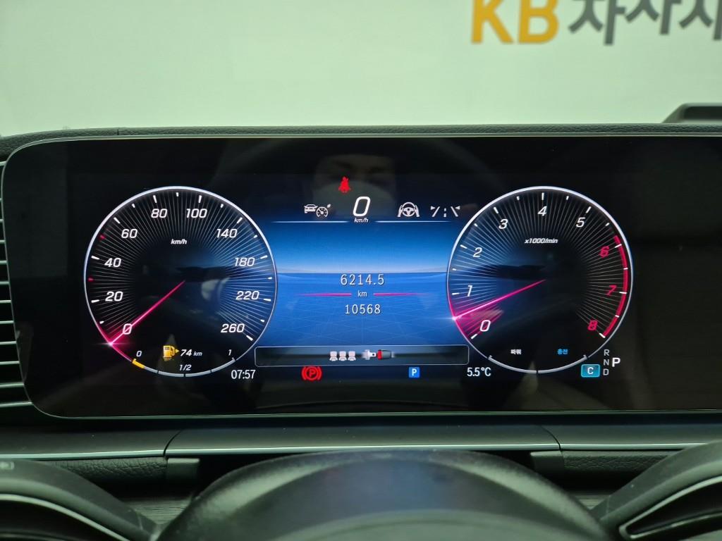 Mercedes Benz GLE Class - Vista 7