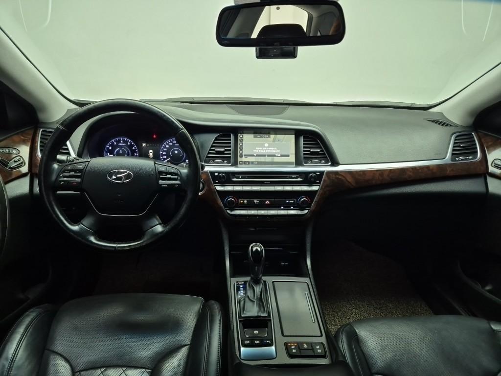 HYUNDAI Aslan - Vista 7