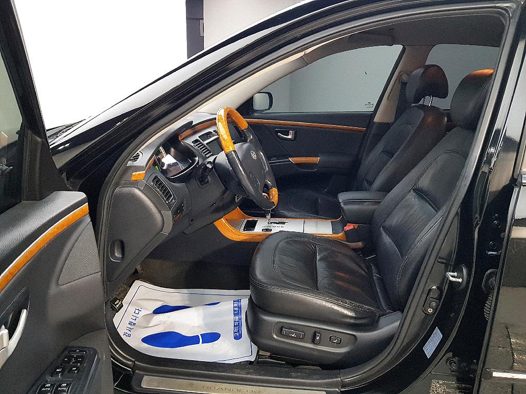 HYUNDAI Grandeur - Vista 8