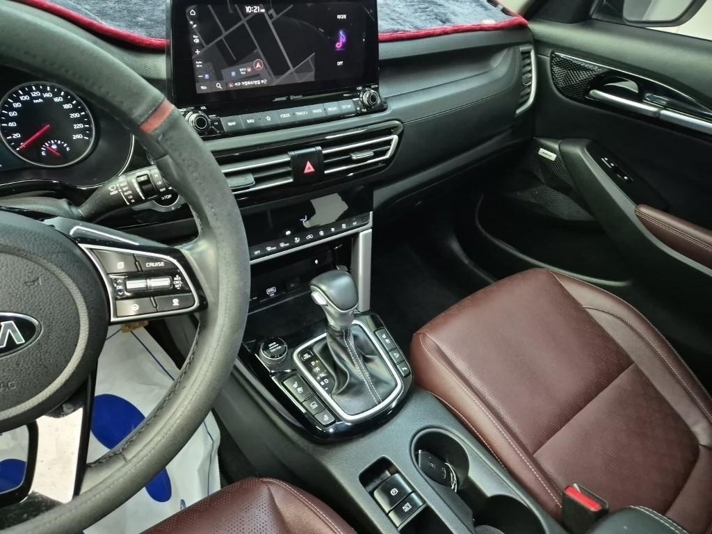 KIA Seltos - Vista 10