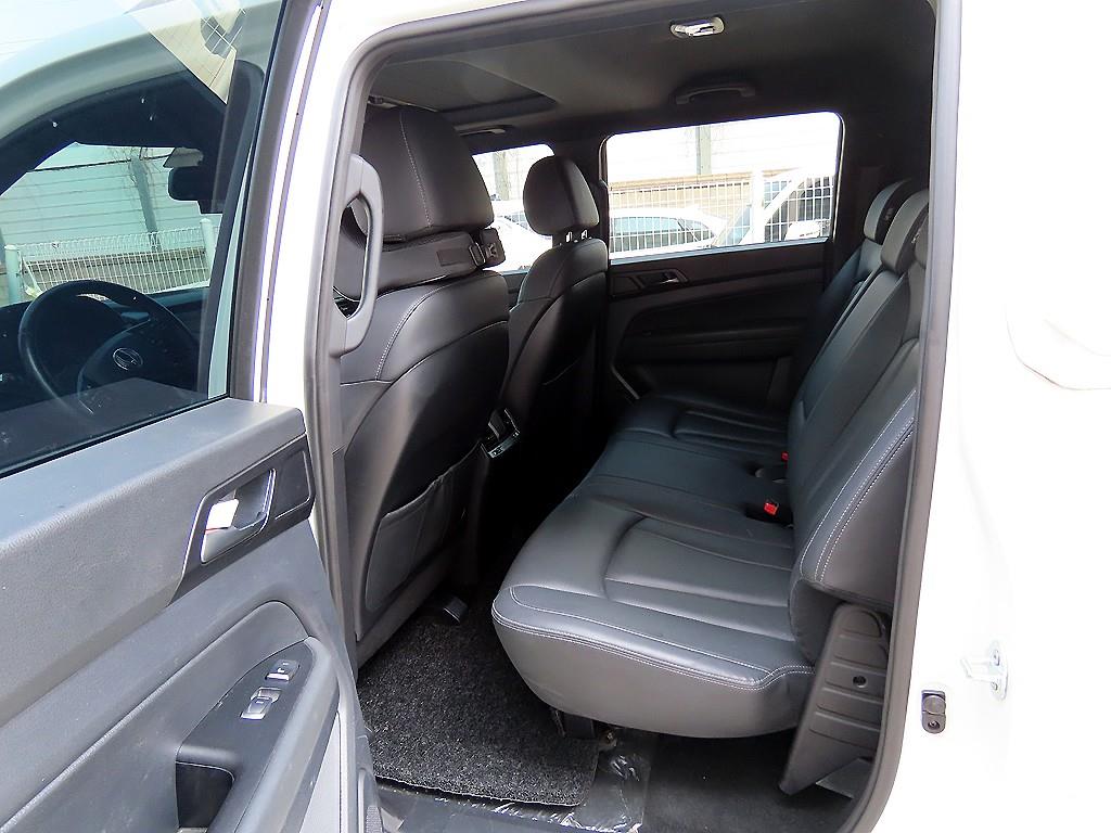 Ssangyong Rexton - Vista 6