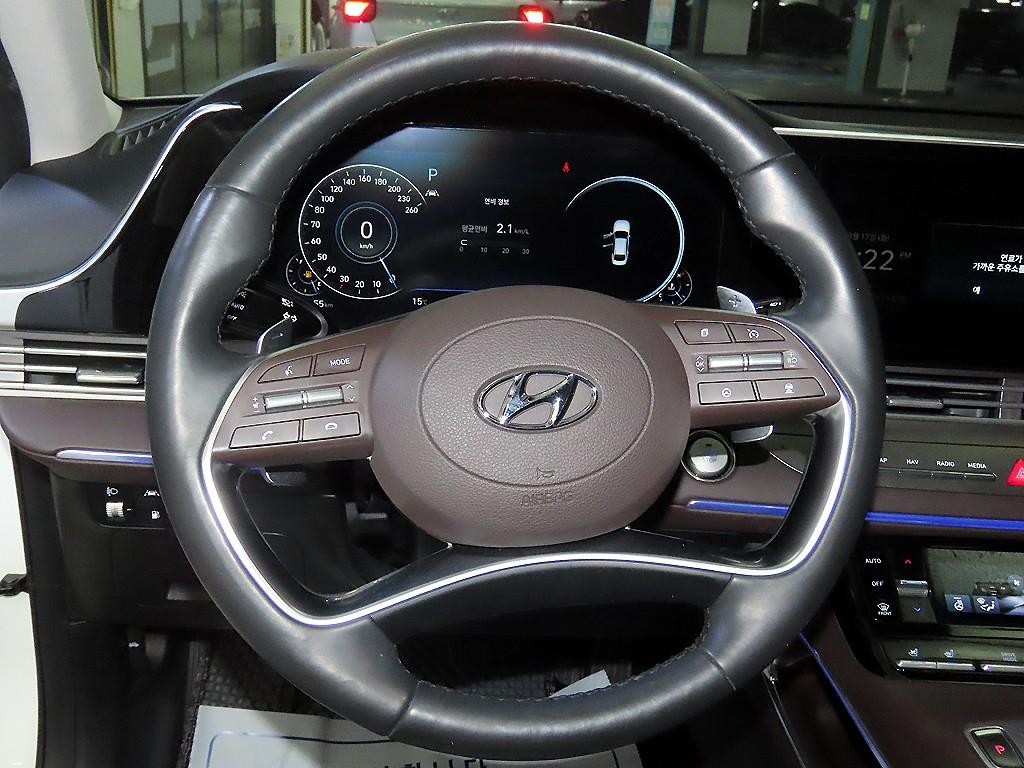 HYUNDAI Grandeur - Vista 8