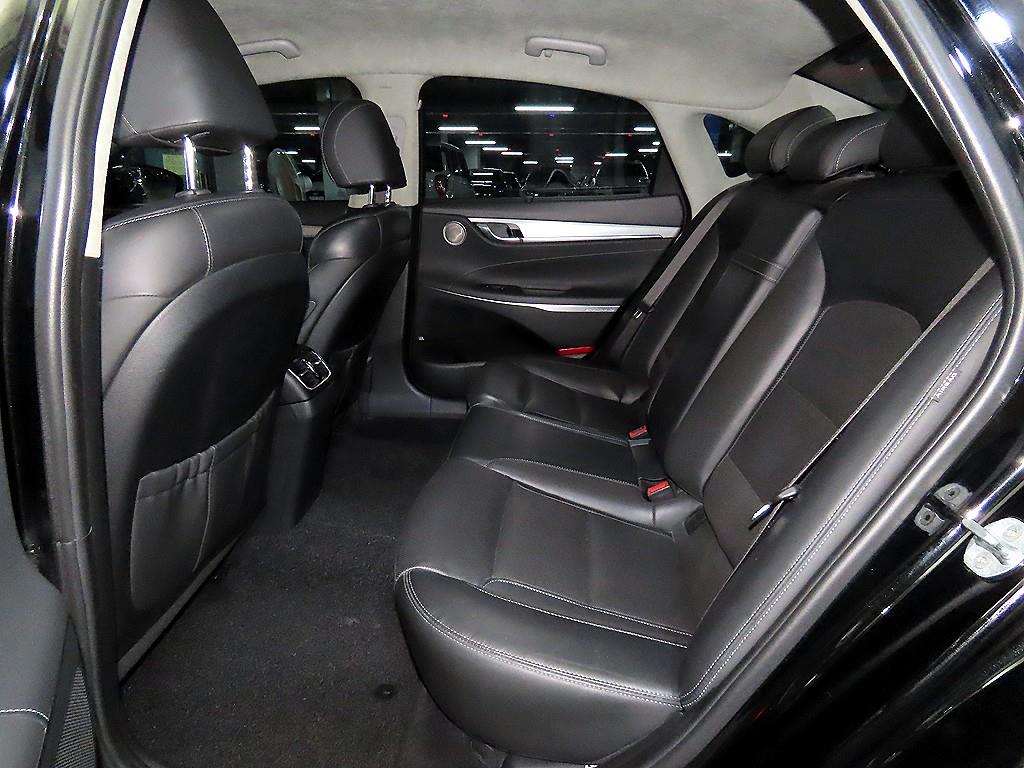 HYUNDAI Grandeur - Vista 7