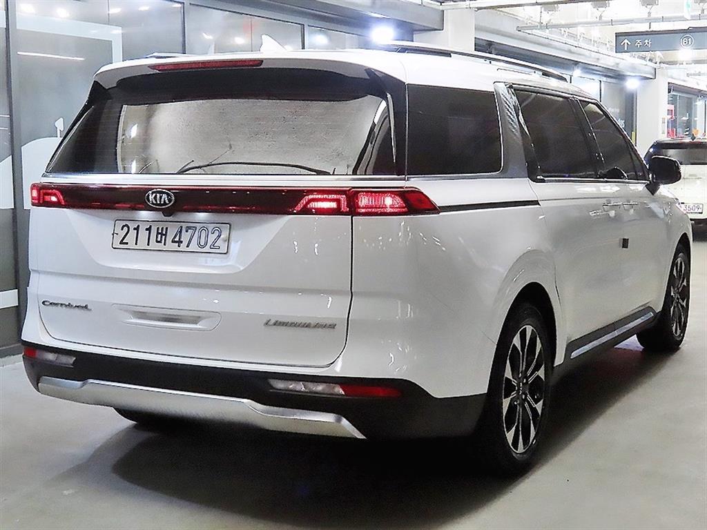 KIA Carnival - Vista 4