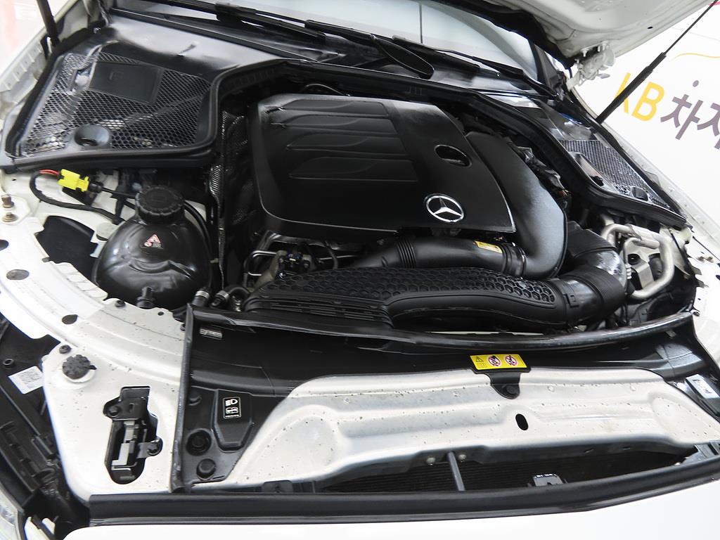 Mercedes Benz C Class 2020 Blanco - Importación desde Corea - HF Imports Iquique - Foto 19